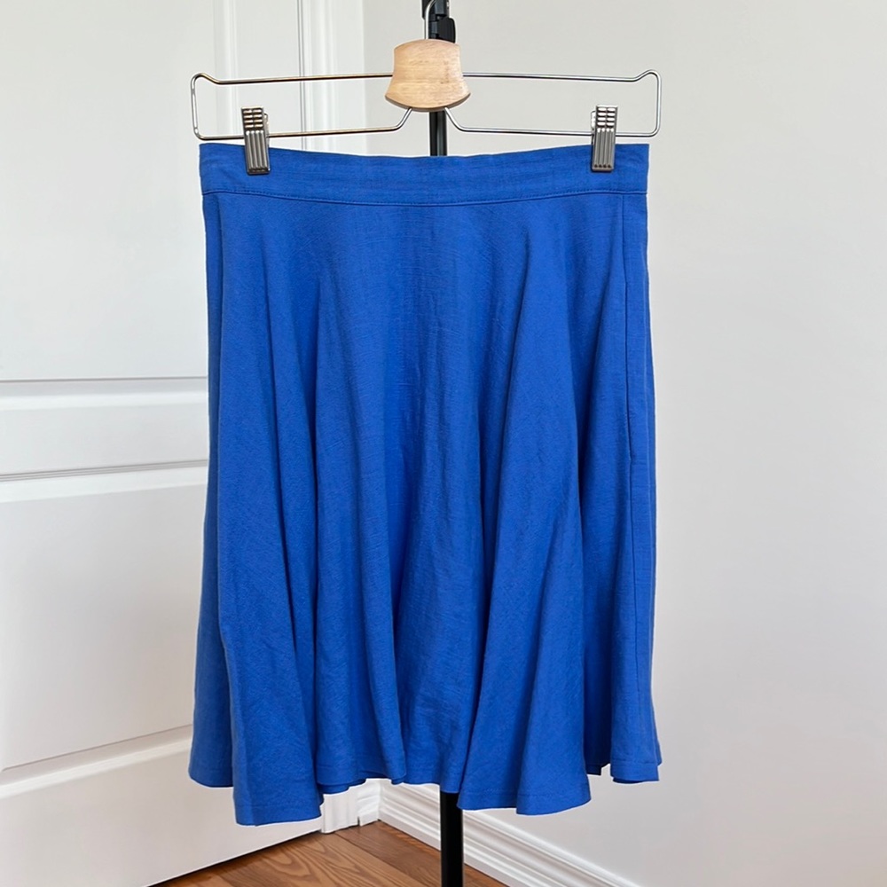 100% Linen Light Blue Circle Mini Skirt Back Zip Size 4 / 27" Waist